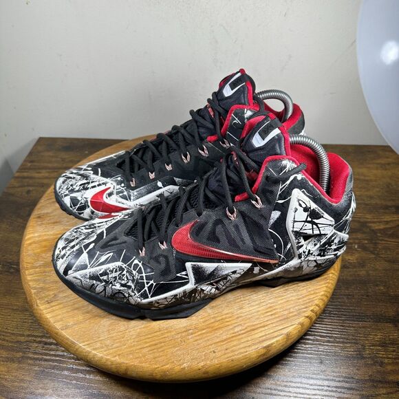 Nike LeBron XI 11 Graffiti Multicolored Red 616175-100 Rare Shoe Men's Size 9.5 - Picture 3 of 8